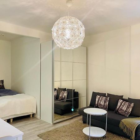 Apartamento Upea Yksioe Aivan Helsingin Keskustasta Helsinki Exterior foto
