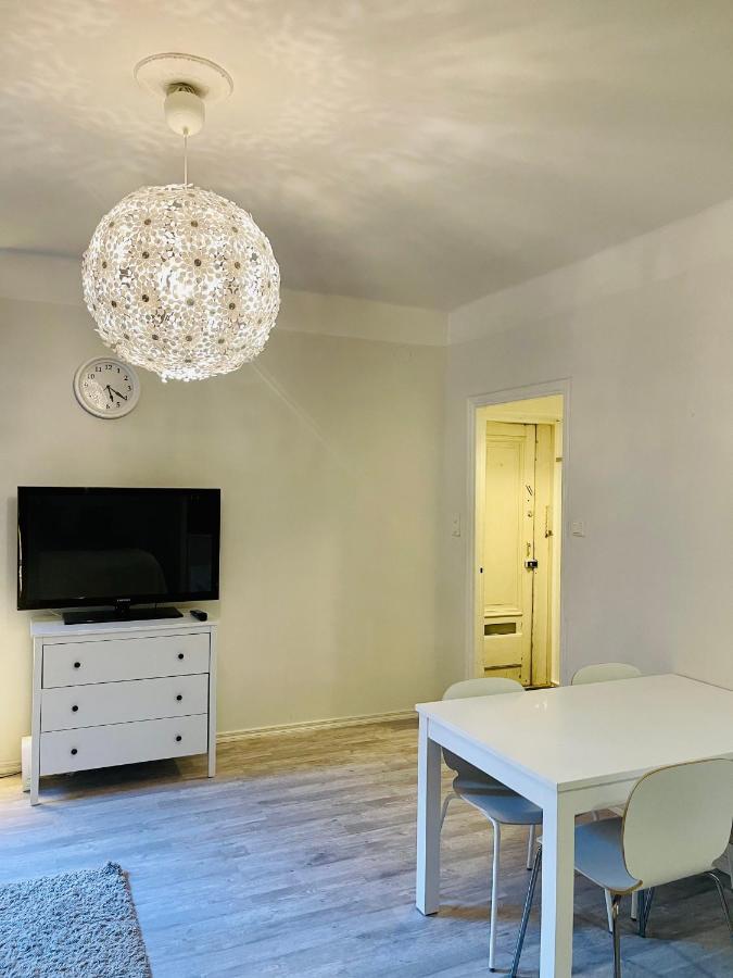 Apartamento Upea Yksioe Aivan Helsingin Keskustasta Helsinki Exterior foto
